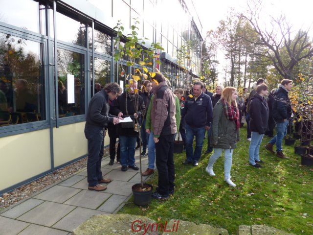 Uebergabe_Apfelbaum_2015_10