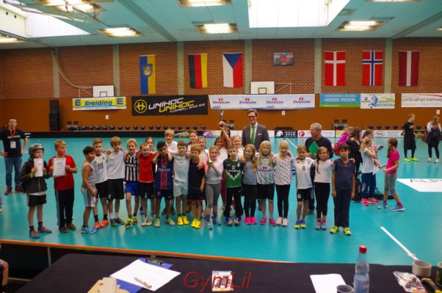 Floorball_Schulcup_2016_43_Siegerehrung